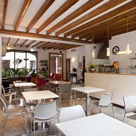 Hotel L'host Boutique 3*