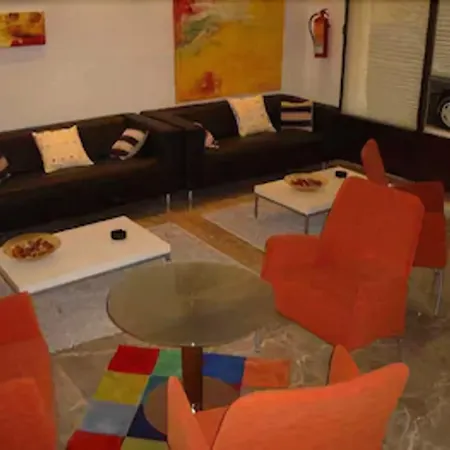 L'host Boutique 3* Польєнса