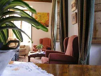 L'host Boutique 3* Польєнса