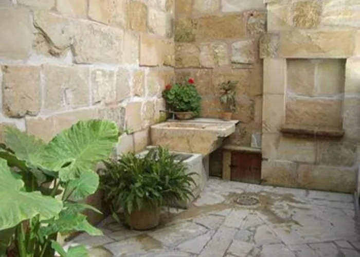 Hotel L'host Boutique 3*