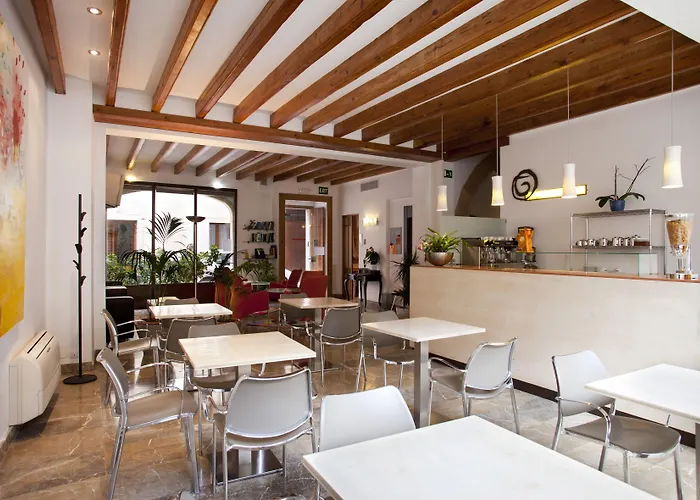 Hotel L'host Boutique 3*