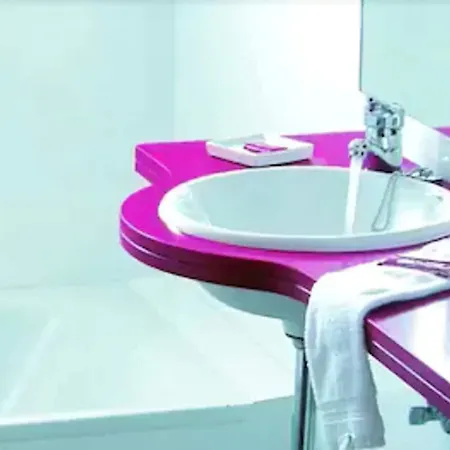 호텔 L'host Boutique