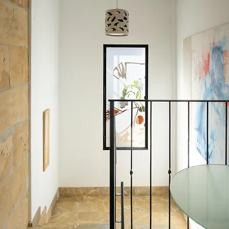 Отель L'host Boutique 3*
