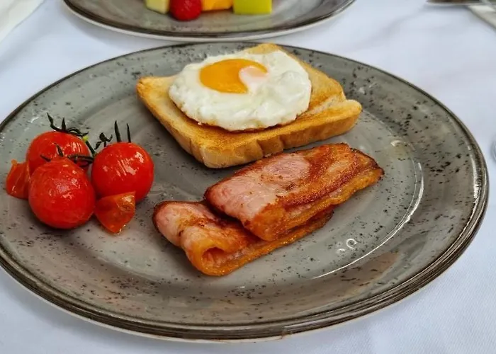 Ξενοδοχείο L'host Boutique 3*