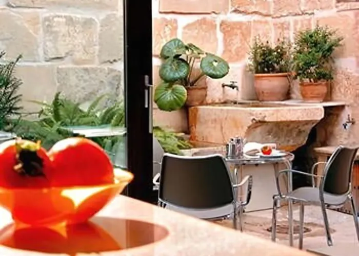 L'host Boutique Hotel